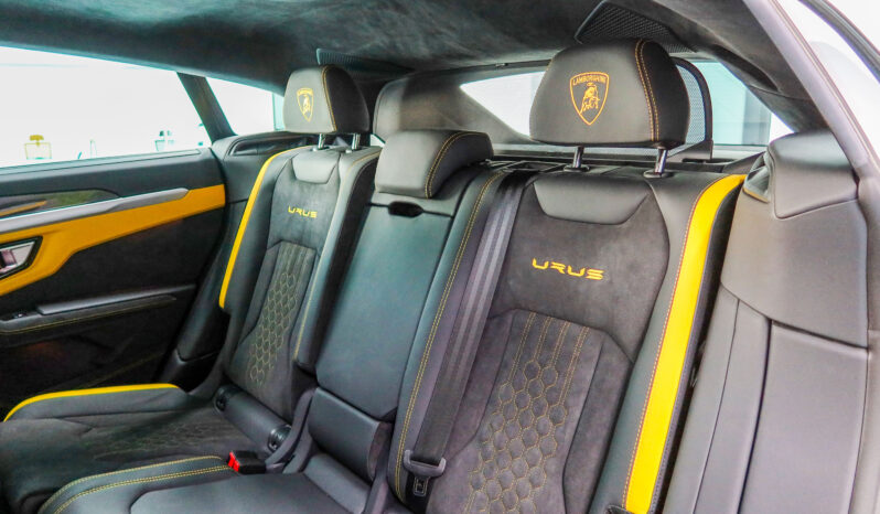 
								Lamborghini Urus 2023 full									